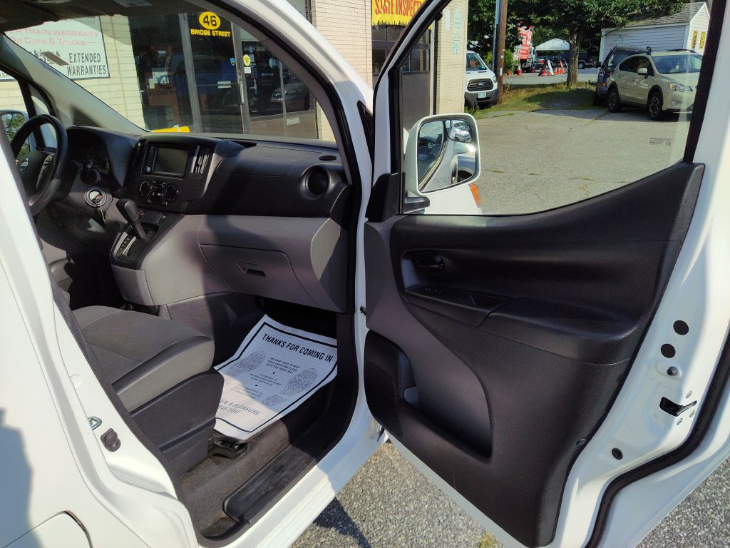 2020 Nissan NV200 Image 21