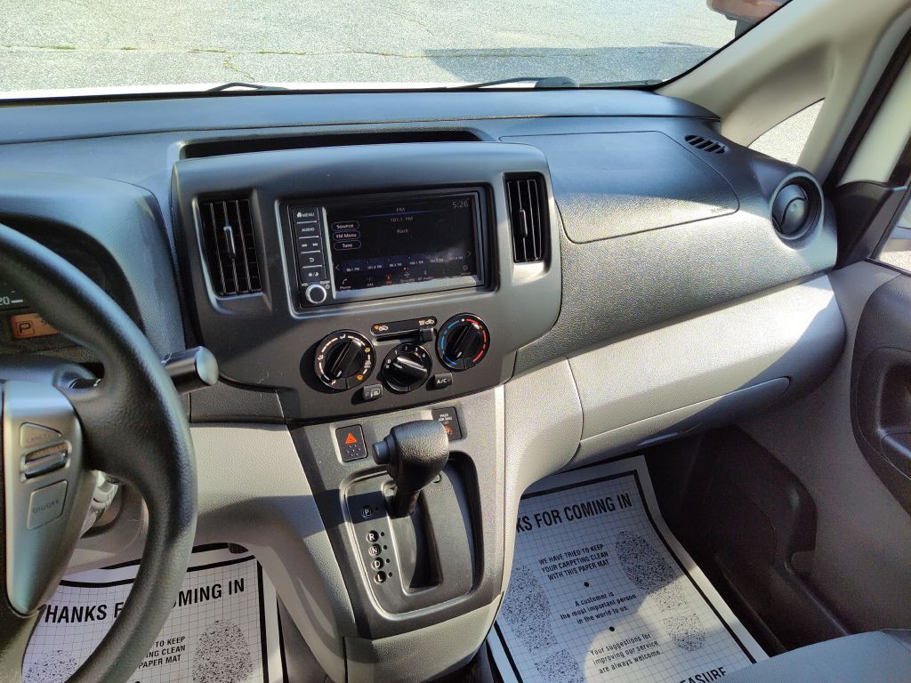 2020 Nissan NV200 Image 27