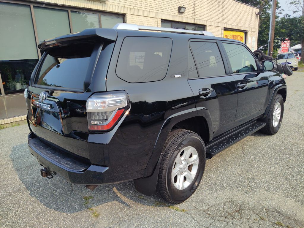2016 Toyota 4Runner Image 9