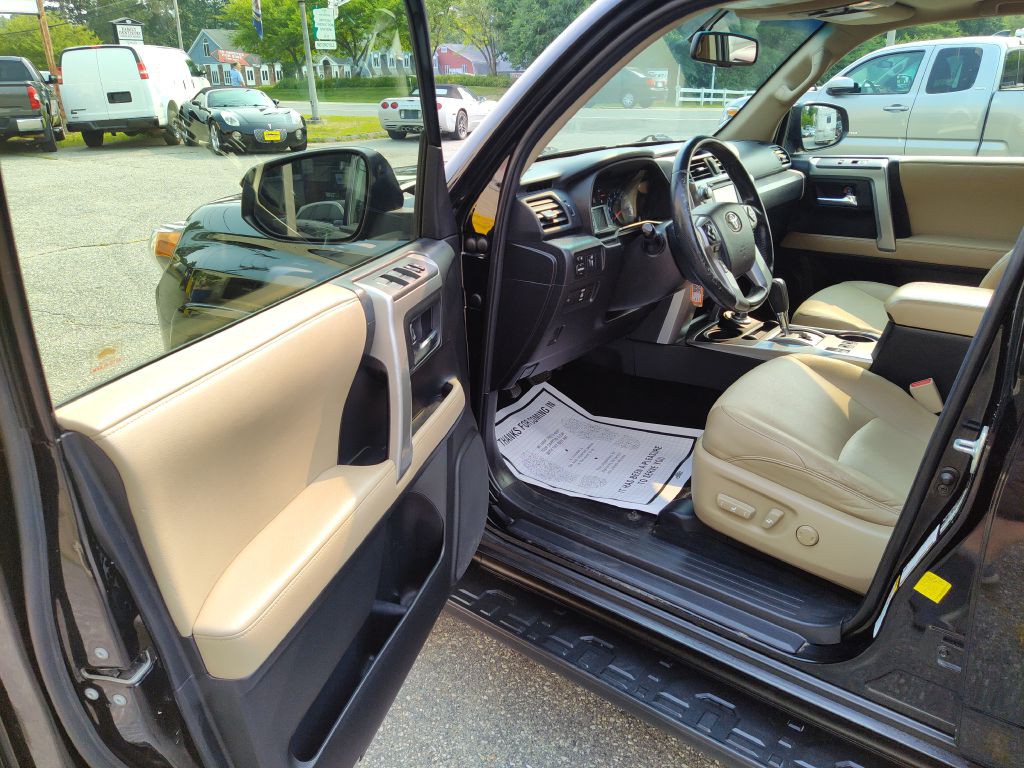 2016 Toyota 4Runner Image 14