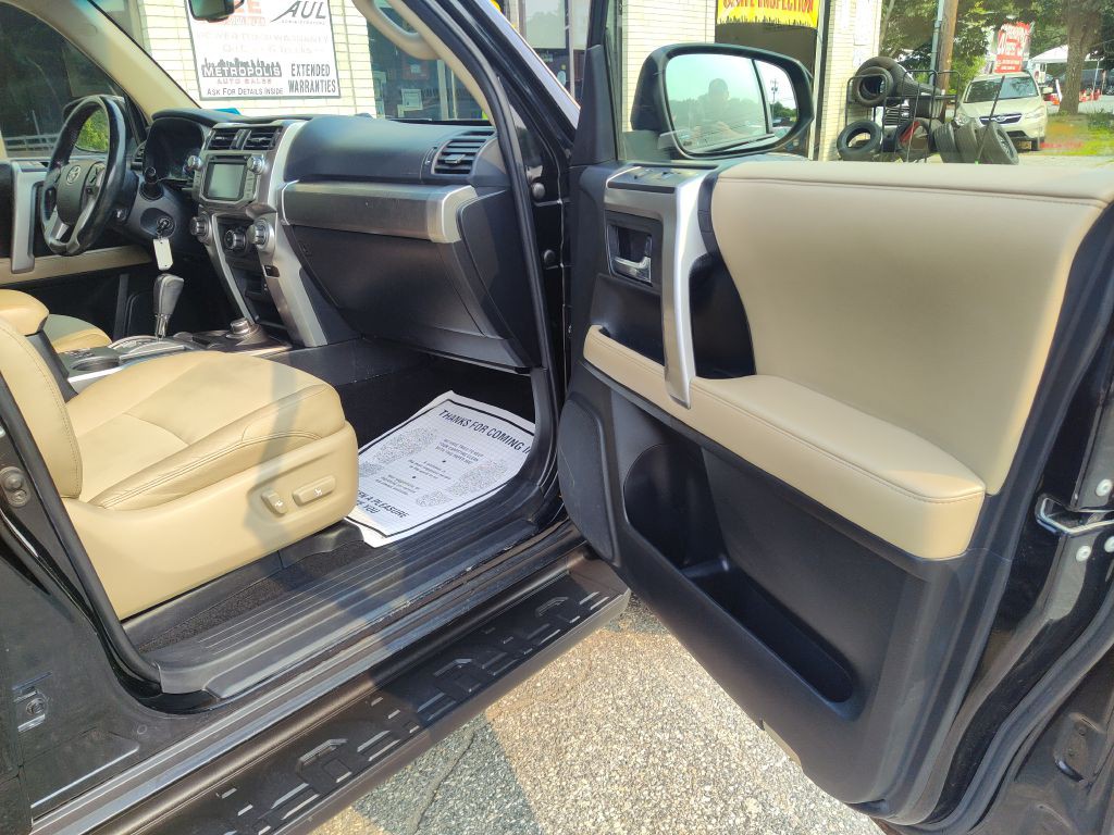2016 Toyota 4Runner Image 21