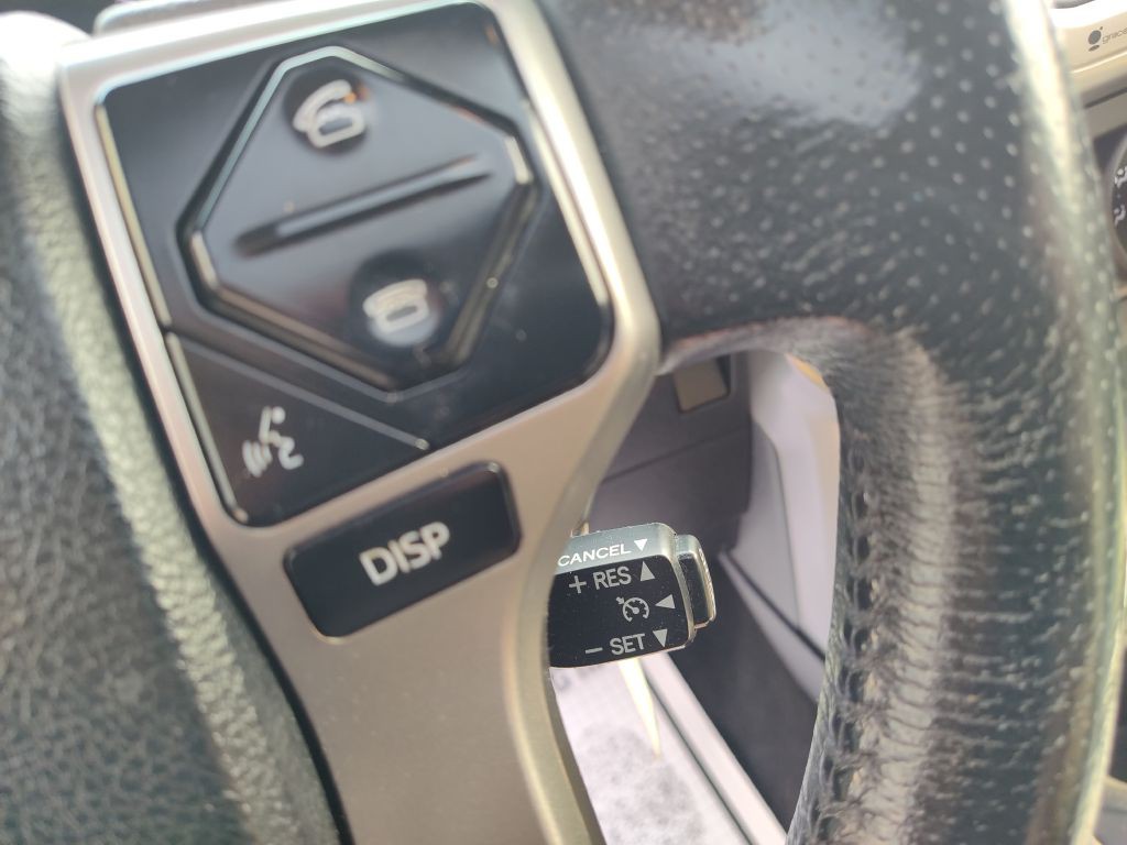 2016 Toyota 4Runner Image 32