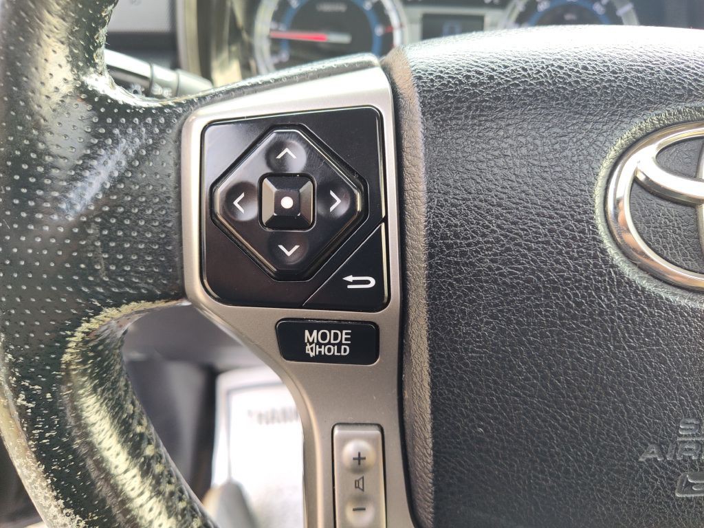 2016 Toyota 4Runner Image 33