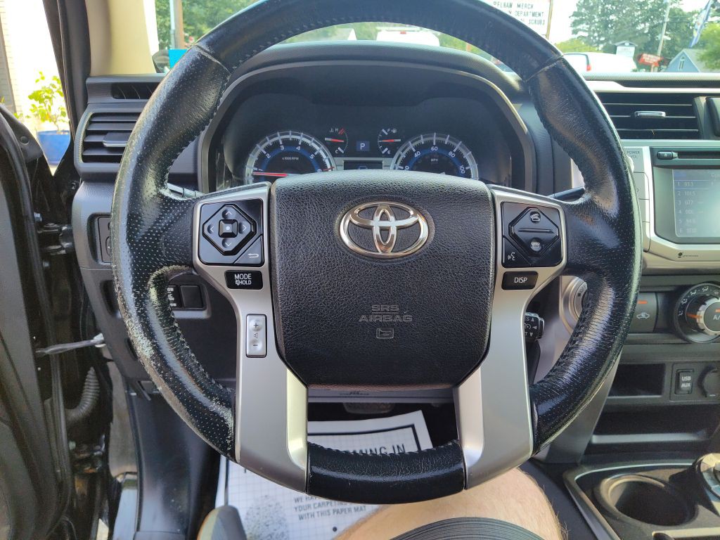 2016 Toyota 4Runner Image 34