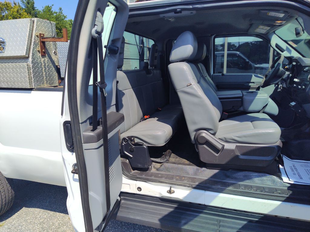 2015 Ford F-250 Image 16