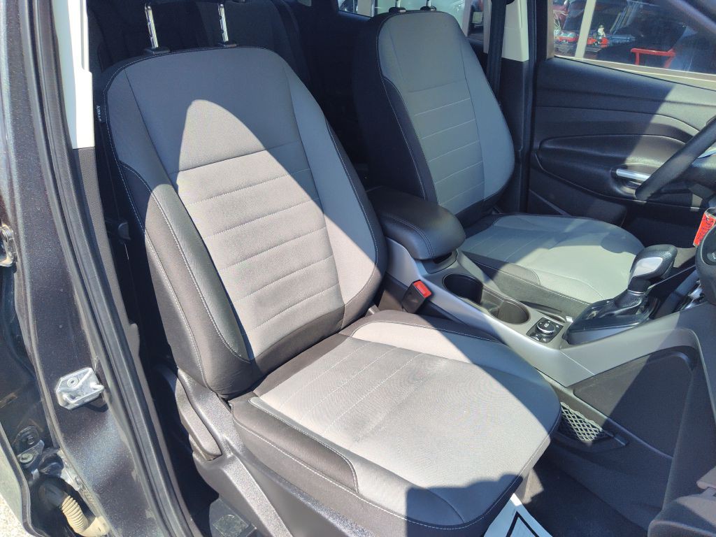 2016 Ford Escape Image 17