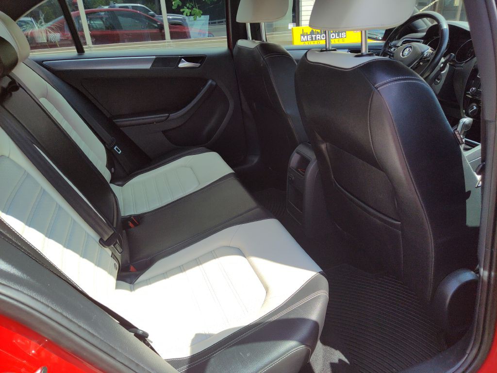 2016 Volkswagen Jetta Image 16
