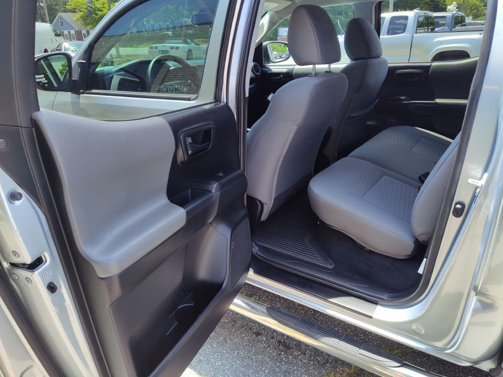 2022 Toyota Tacoma Image 13
