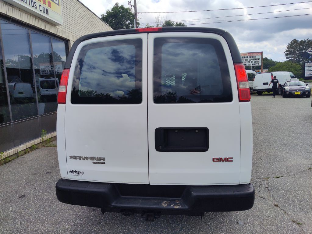 2016 GMC Savana Image 7