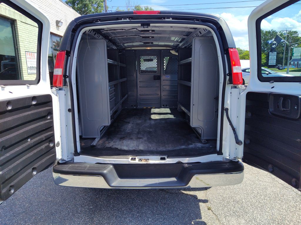 2023 Chevrolet Express Image 12