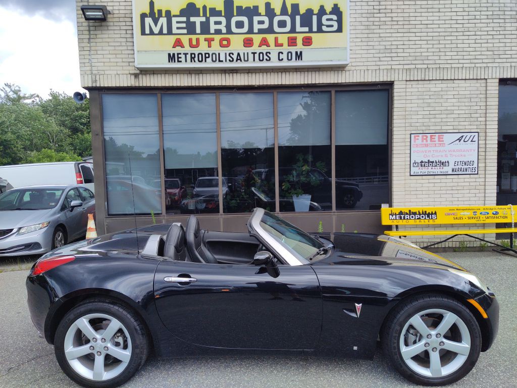 2006 Pontiac Solstice Image 2