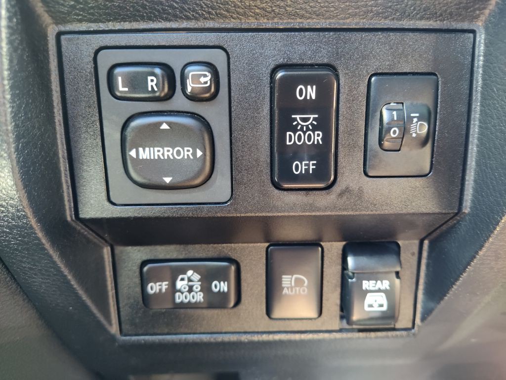 2019 Toyota Tundra Image 32