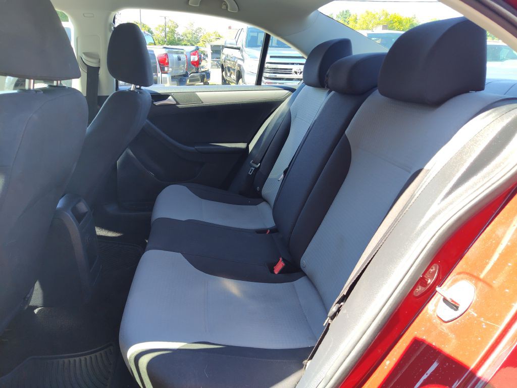 2017 Volkswagen Jetta Image 12