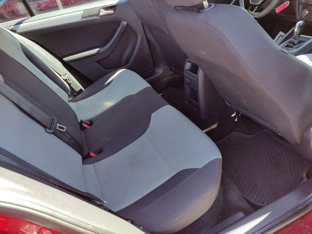 2017 Volkswagen Jetta Image 14