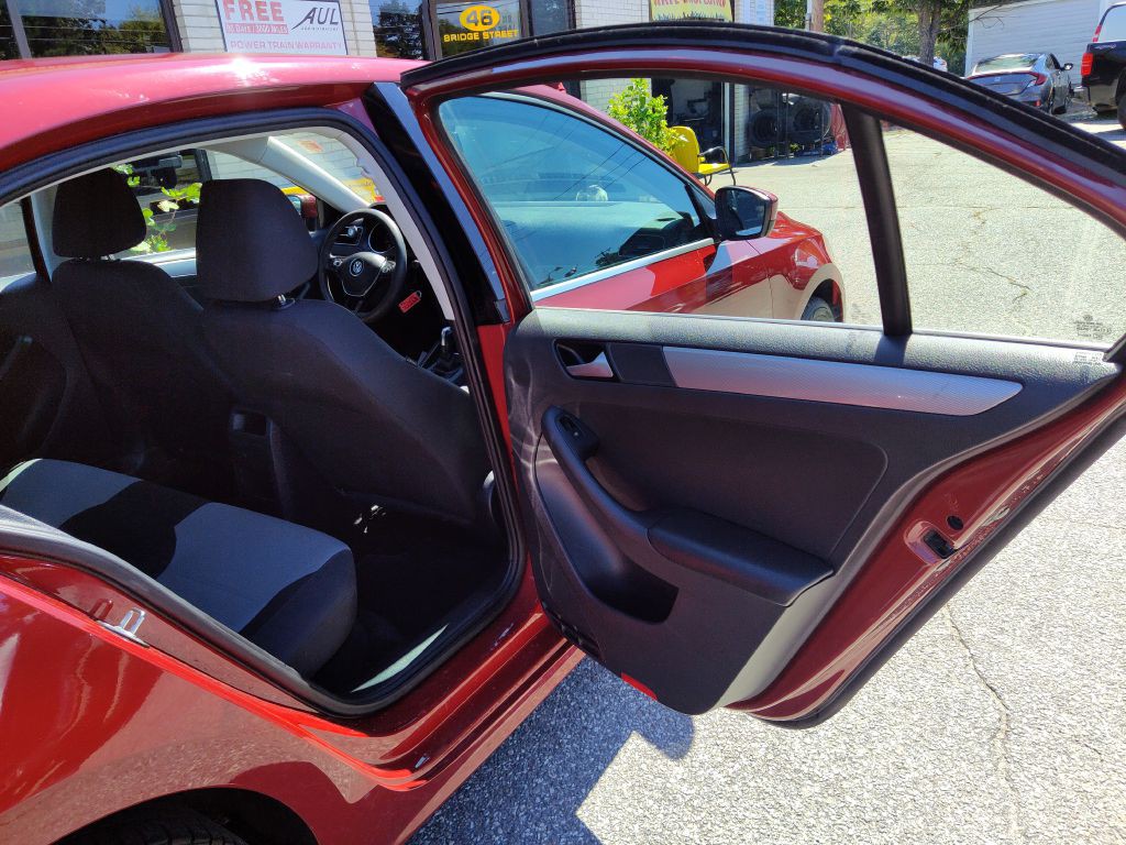 2017 Volkswagen Jetta Image 15
