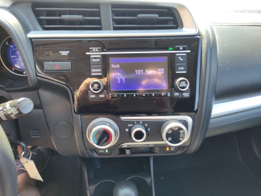 2017 Honda Fit Image 23