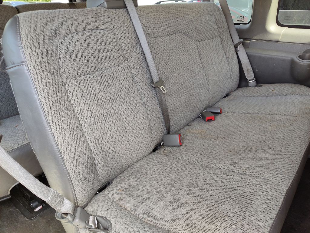 2016 Chevrolet Express Image 19