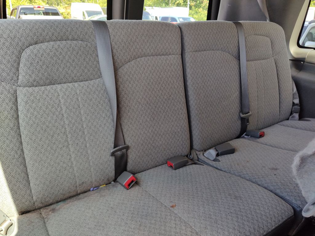 2016 Chevrolet Express Image 20