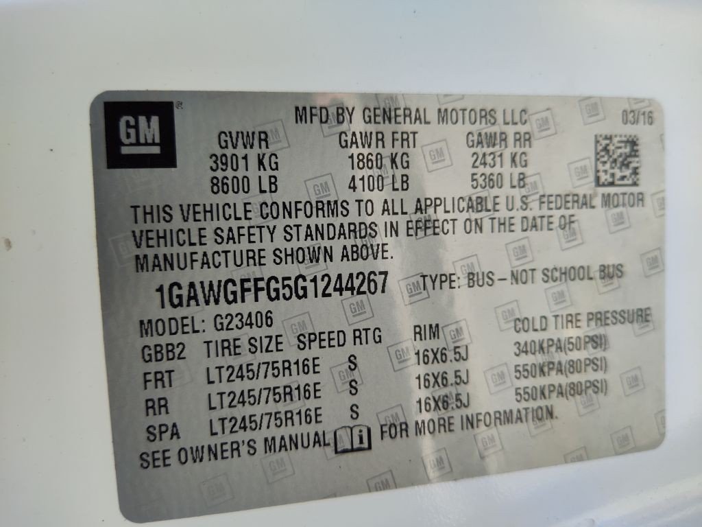 2016 Chevrolet Express Image 29