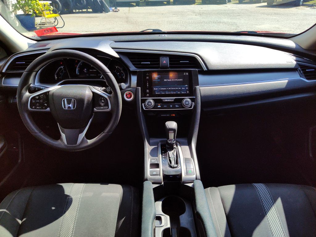 2017 Honda Civic Image 9