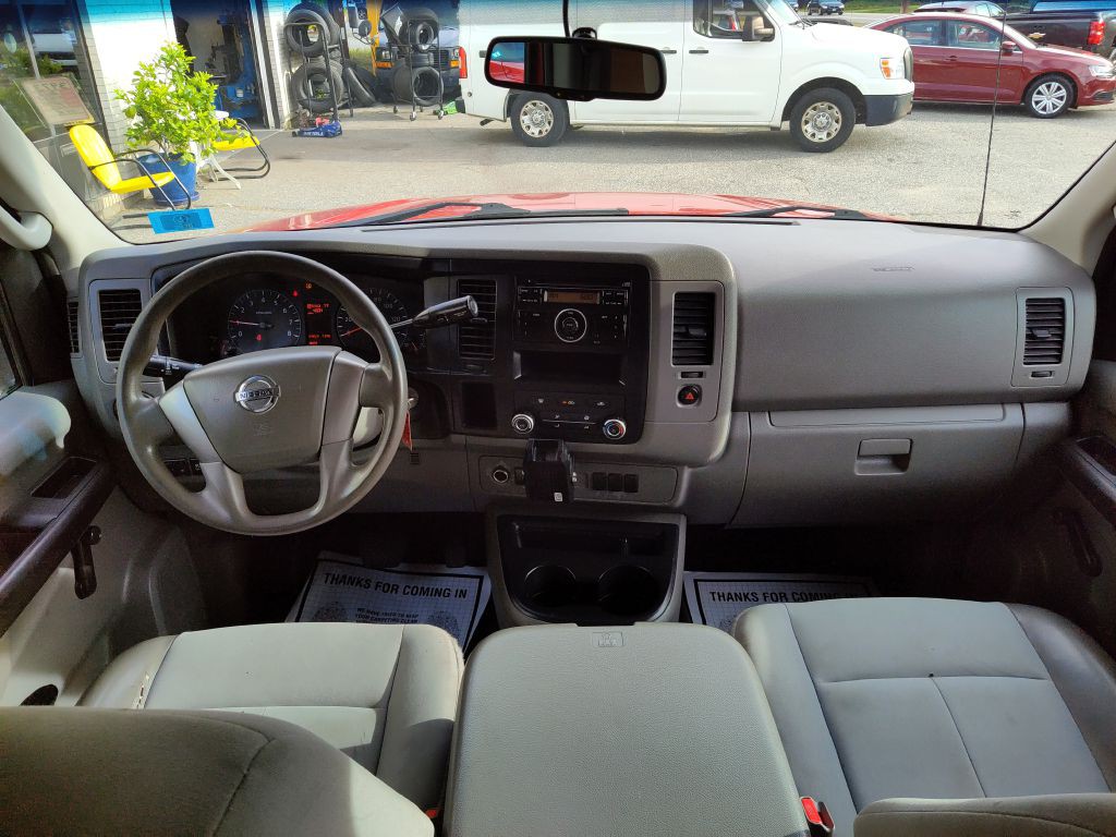 2012 Nissan NV Image 10
