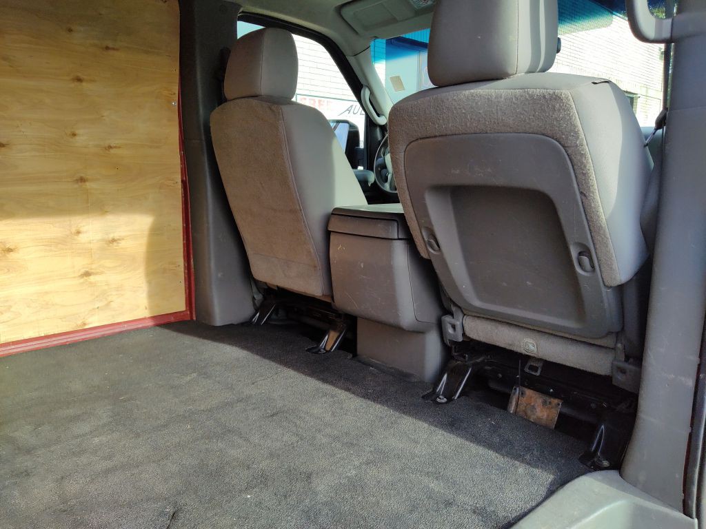 2012 Nissan NV Image 18