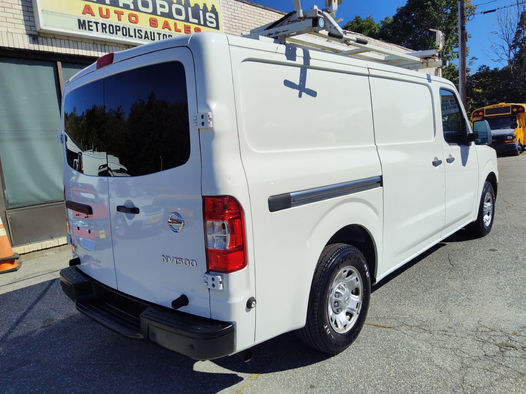2017 Nissan NV Image 8