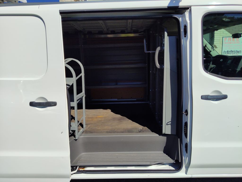 2017 Nissan NV Image 20