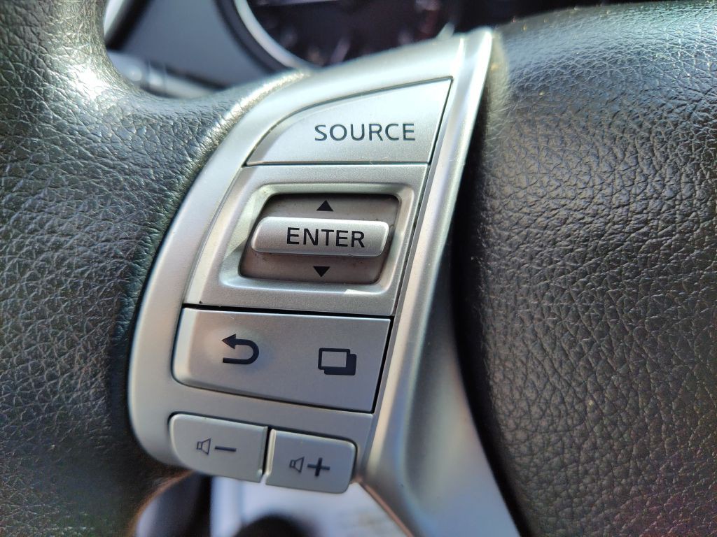 2016 Nissan Rogue Image 26