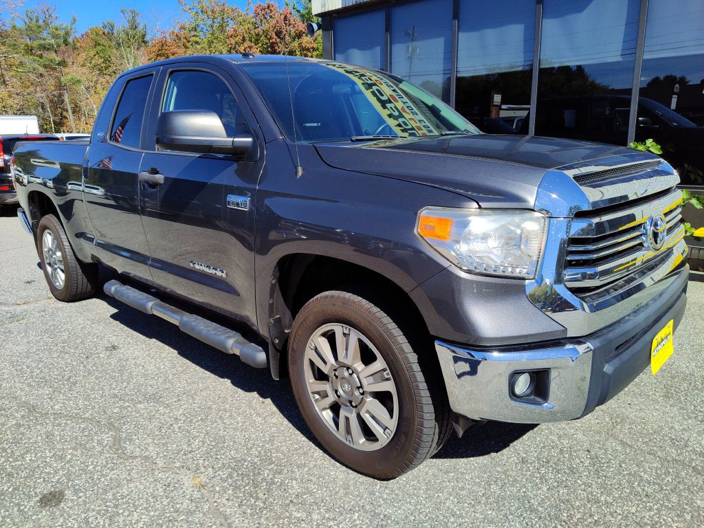 2017 Toyota Tundra Image 2