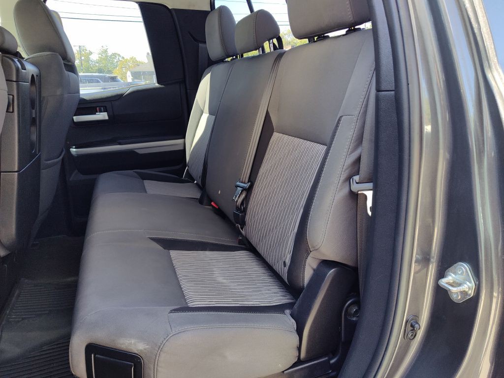 2017 Toyota Tundra Image 12