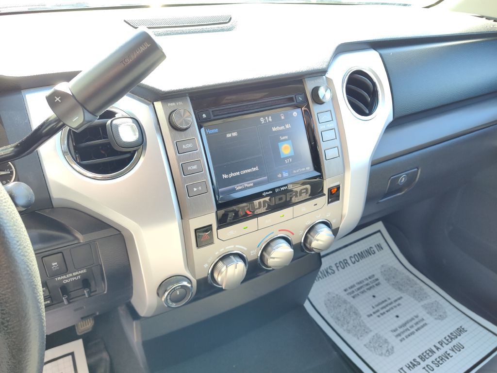 2017 Toyota Tundra Image 23