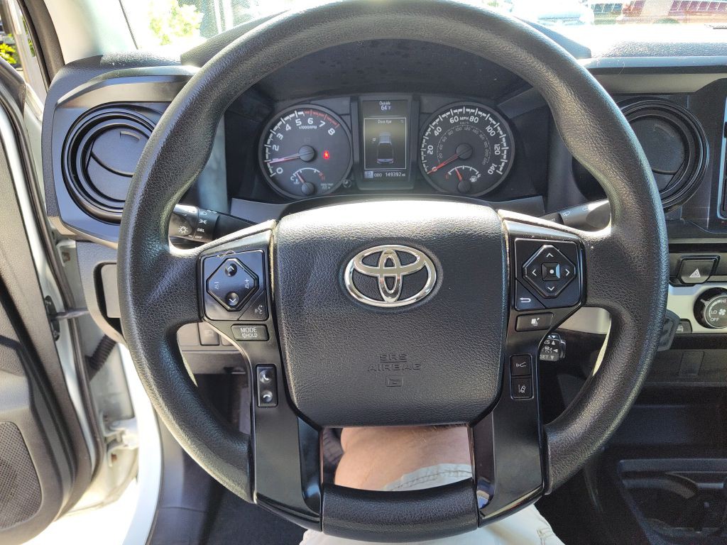 2019 Toyota Tacoma Image 30