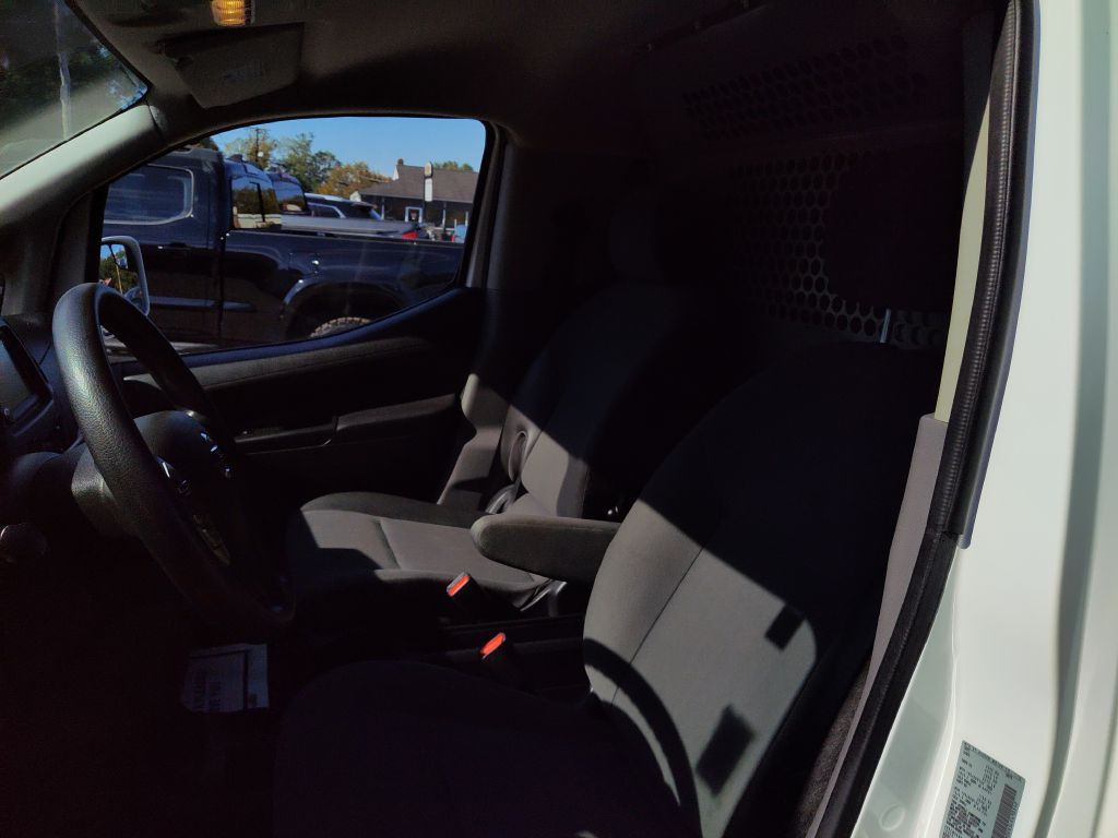2020 Nissan NV200 Image 10