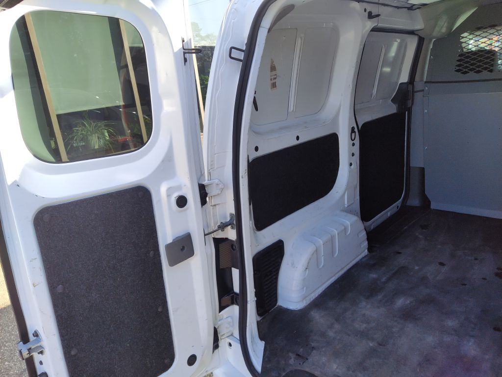 2020 Nissan NV200 Image 15