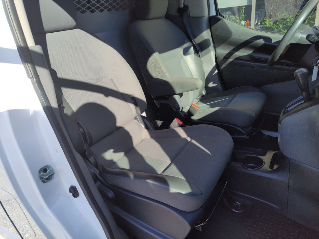 2020 Nissan NV200 Image 18