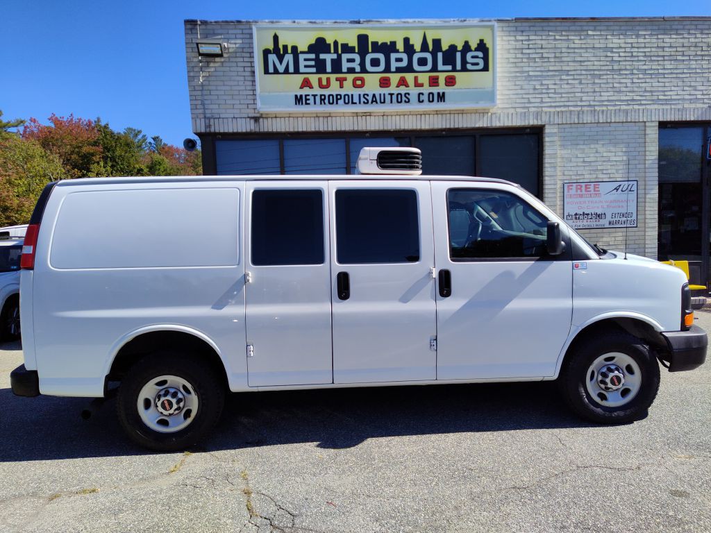 2016 GMC Savana Image 1