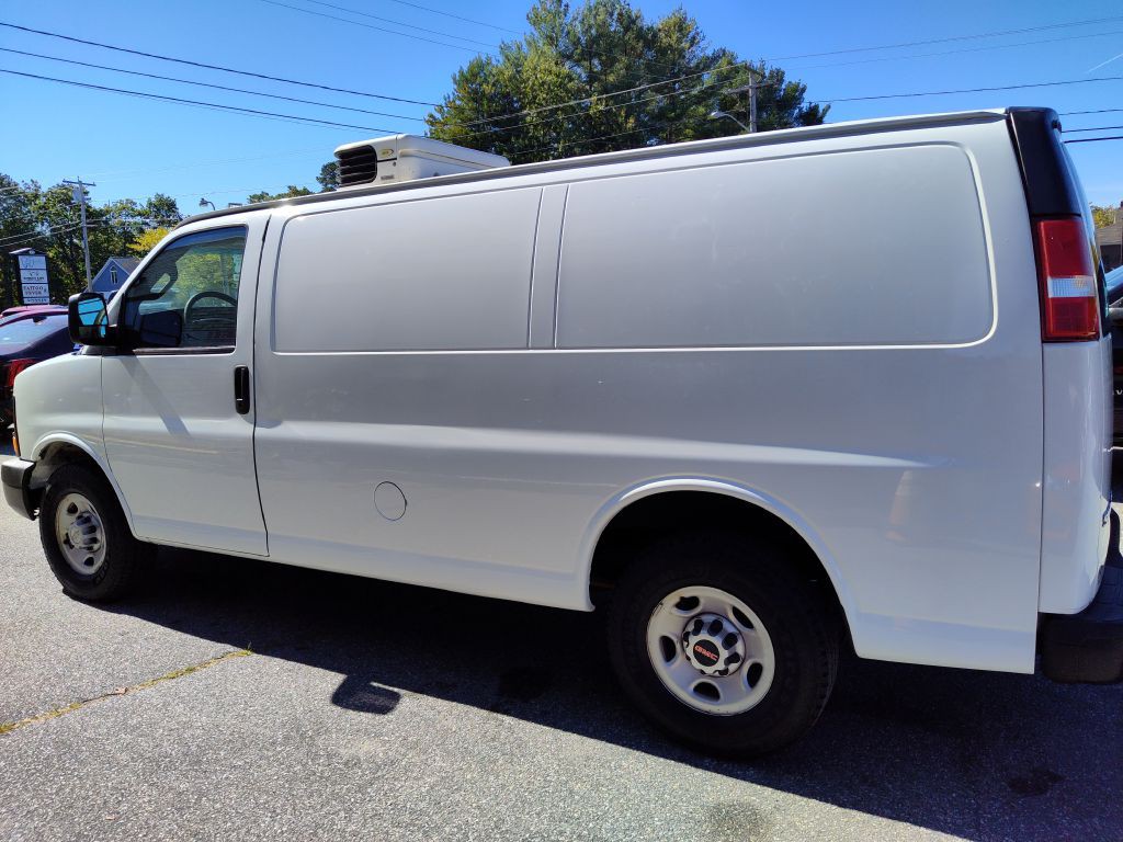 2016 GMC Savana Image 5