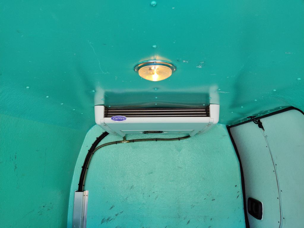 2016 GMC Savana Image 13