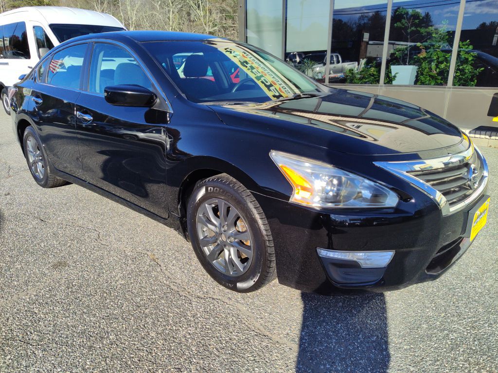 2015 Nissan Altima Image 2