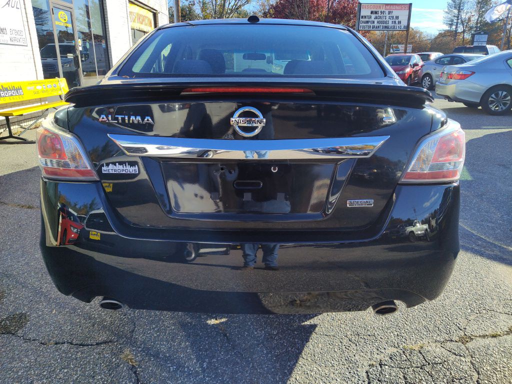 2015 Nissan Altima Image 7