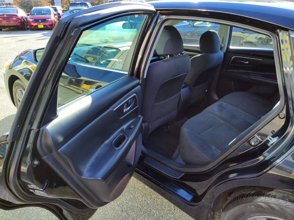 2015 Nissan Altima Image 13