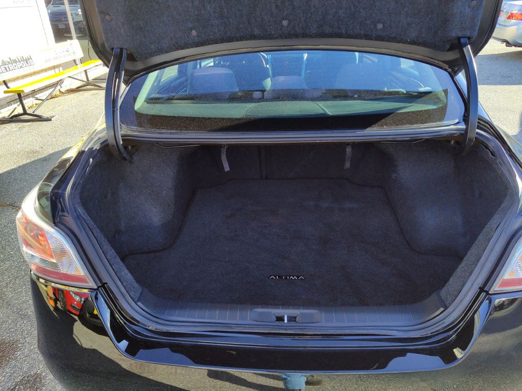 2015 Nissan Altima Image 14