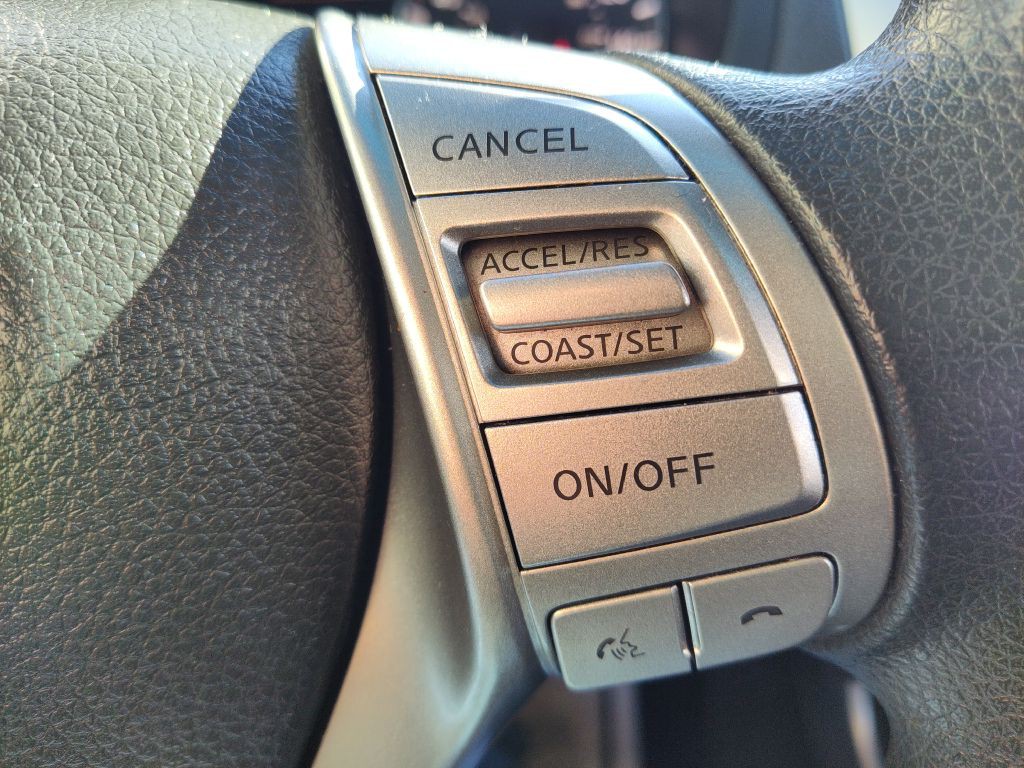 2015 Nissan Altima Image 25