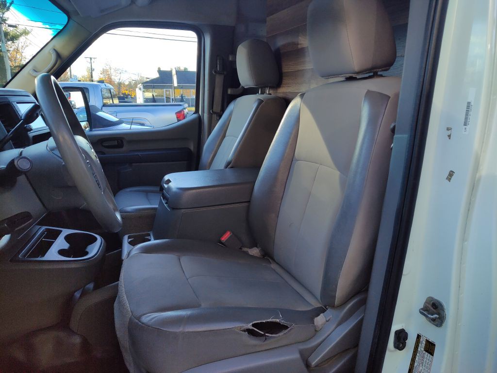2019 Nissan NV Image 10