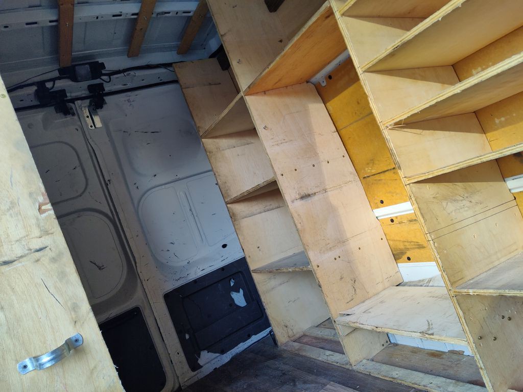 2019 Nissan NV Image 15