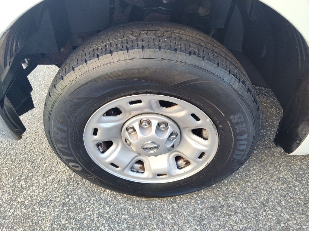 2019 Nissan NV Image 24