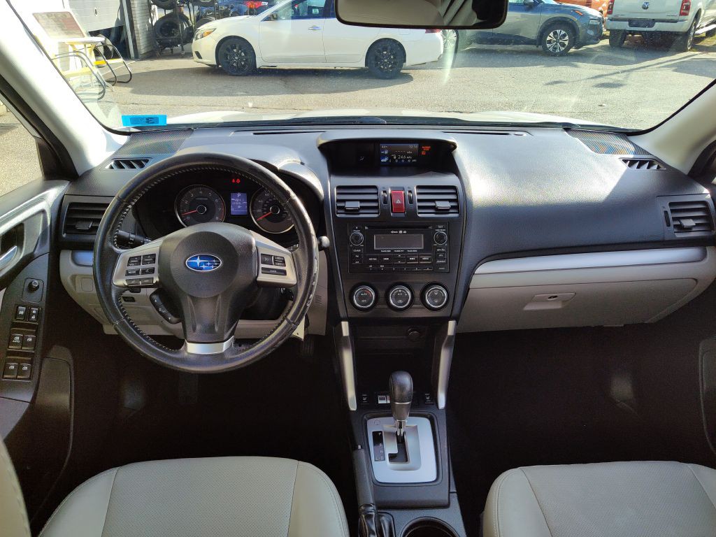 2015 Subaru Forester Image 9