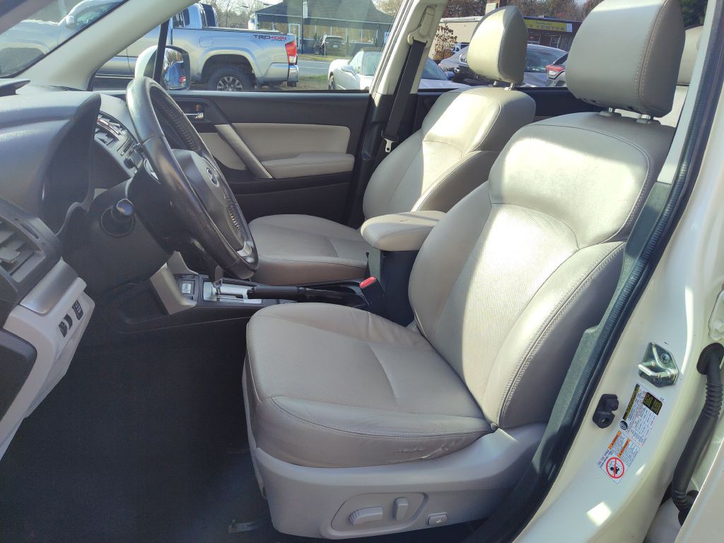 2015 Subaru Forester Image 11