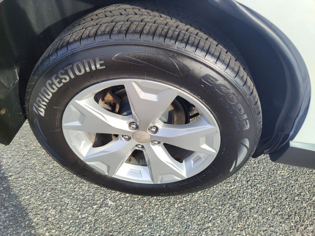 2015 Subaru Forester Image 21